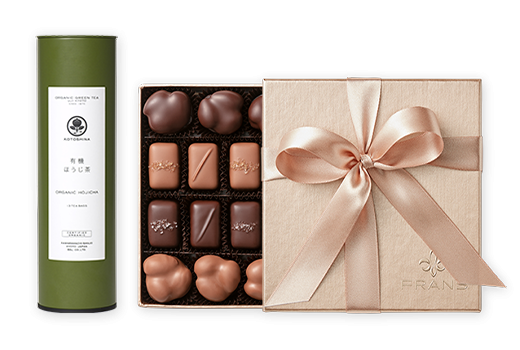 SignaturePairing-18pc-nut-caramel-kotoshina-hojicha-champagne-champagne-FY23.png